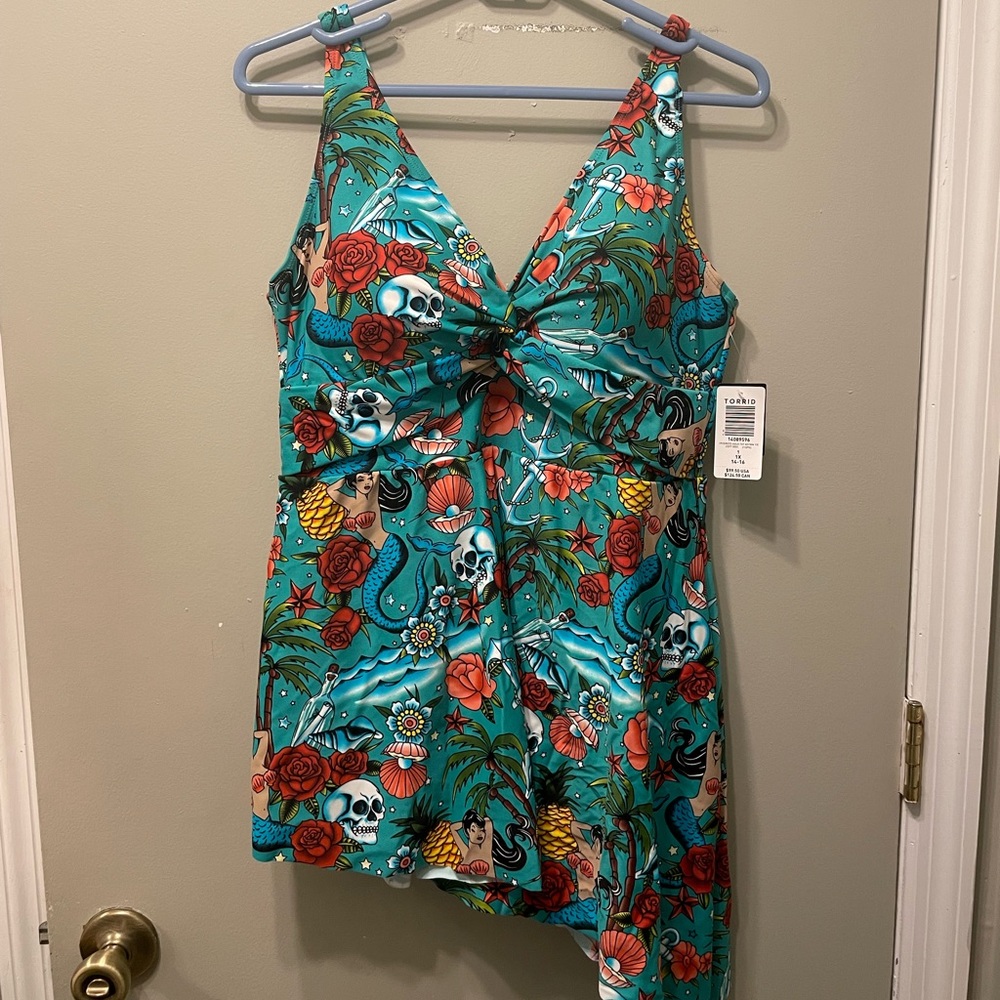 Torrid Size 1 (14/16) NWT Swimsuit